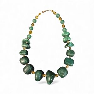 Elegant Green and Gold Beaded Necklace